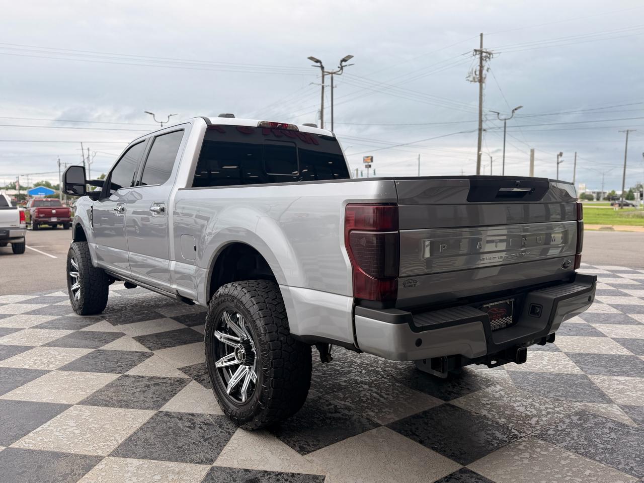 Ford F-250 SD Platinum Crew Cab 4WD 2022