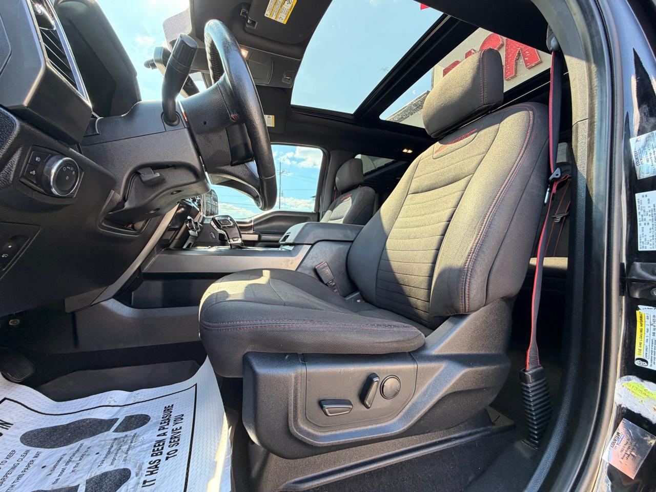 Ford F-150 XLT SuperCrew 4WD 2019
