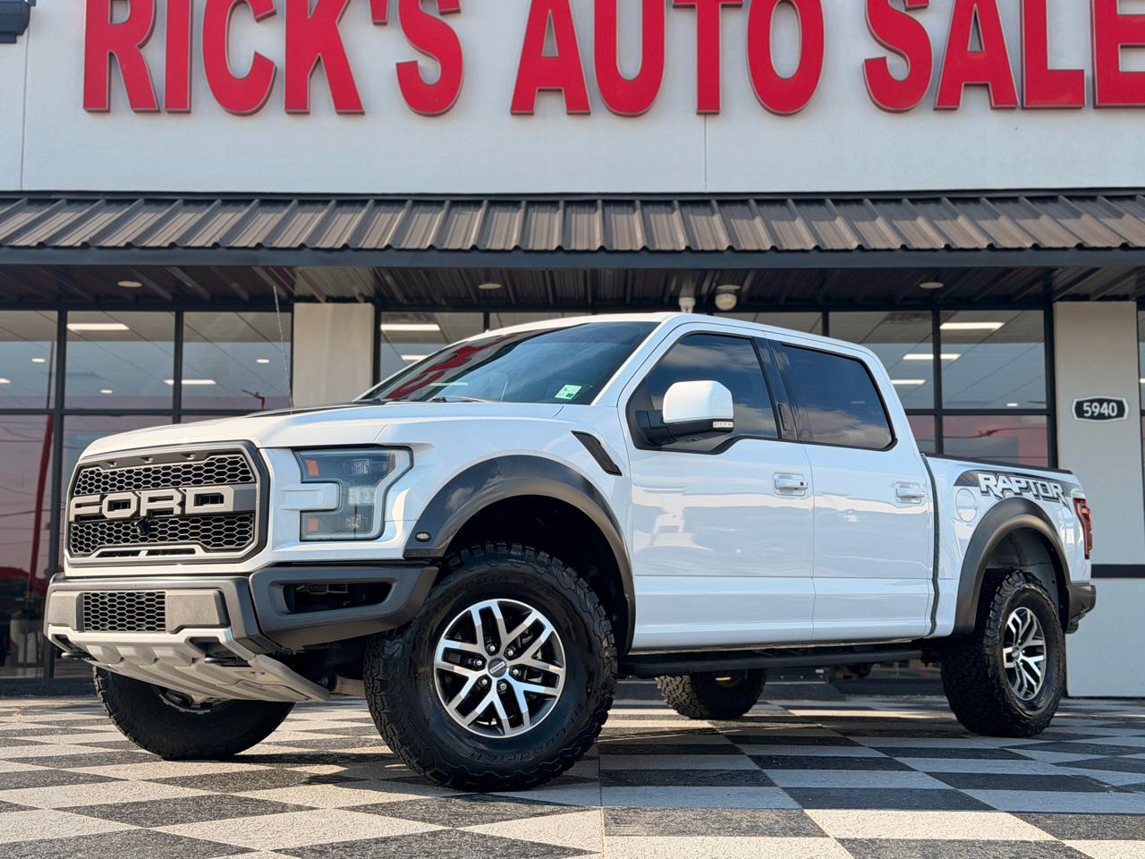 Ford F-150 Raptor SuperCrew 4WD 2017