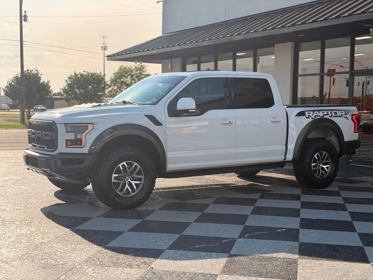 Ford F-150 Raptor SuperCrew 4WD 2017