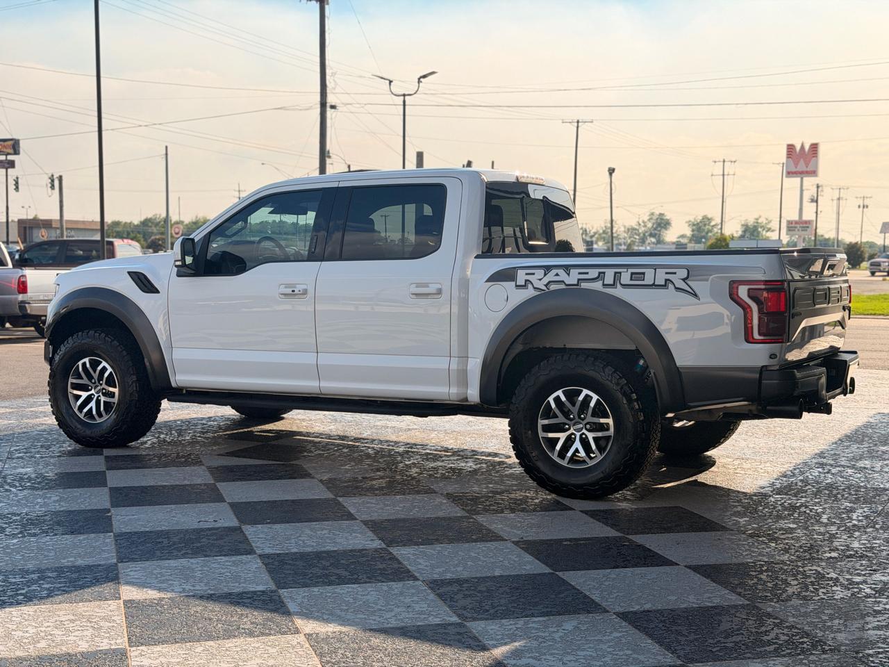 Ford F-150 Raptor SuperCrew 4WD 2017