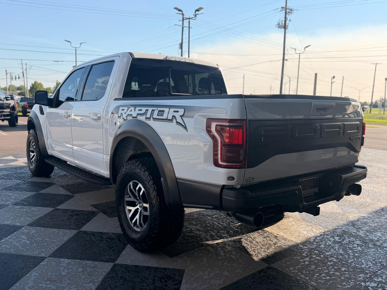 Ford F-150 Raptor SuperCrew 4WD 2017