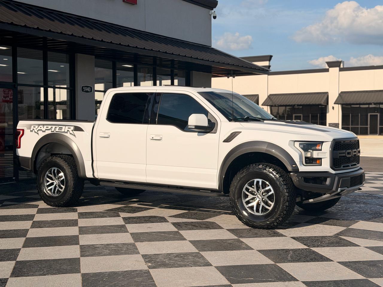 Ford F-150 Raptor SuperCrew 4WD 2017