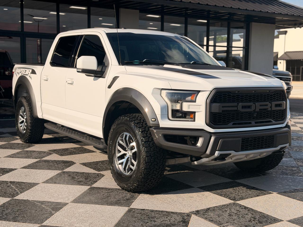 Ford F-150 Raptor SuperCrew 4WD 2017