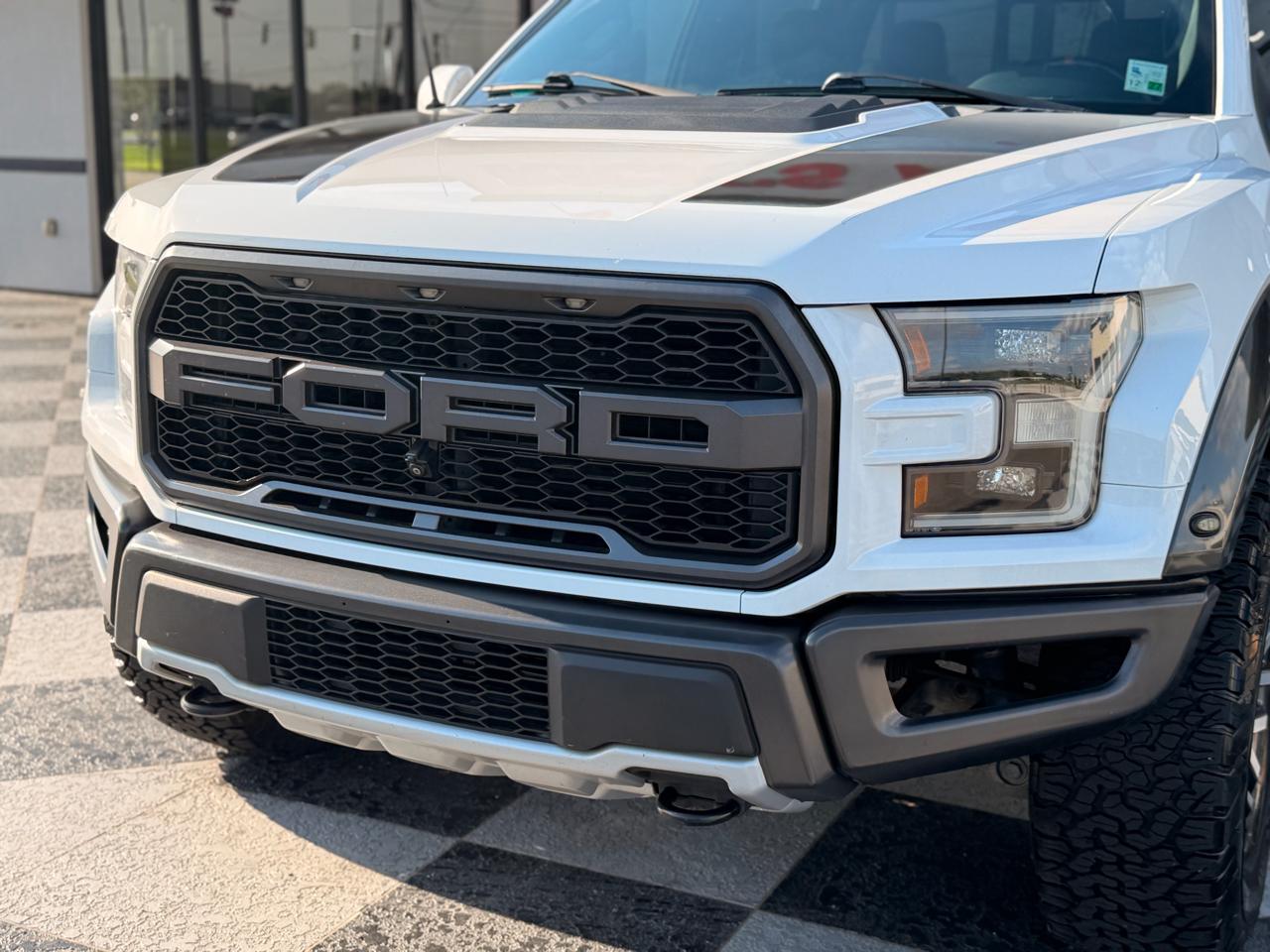 Ford F-150 Raptor SuperCrew 4WD 2017