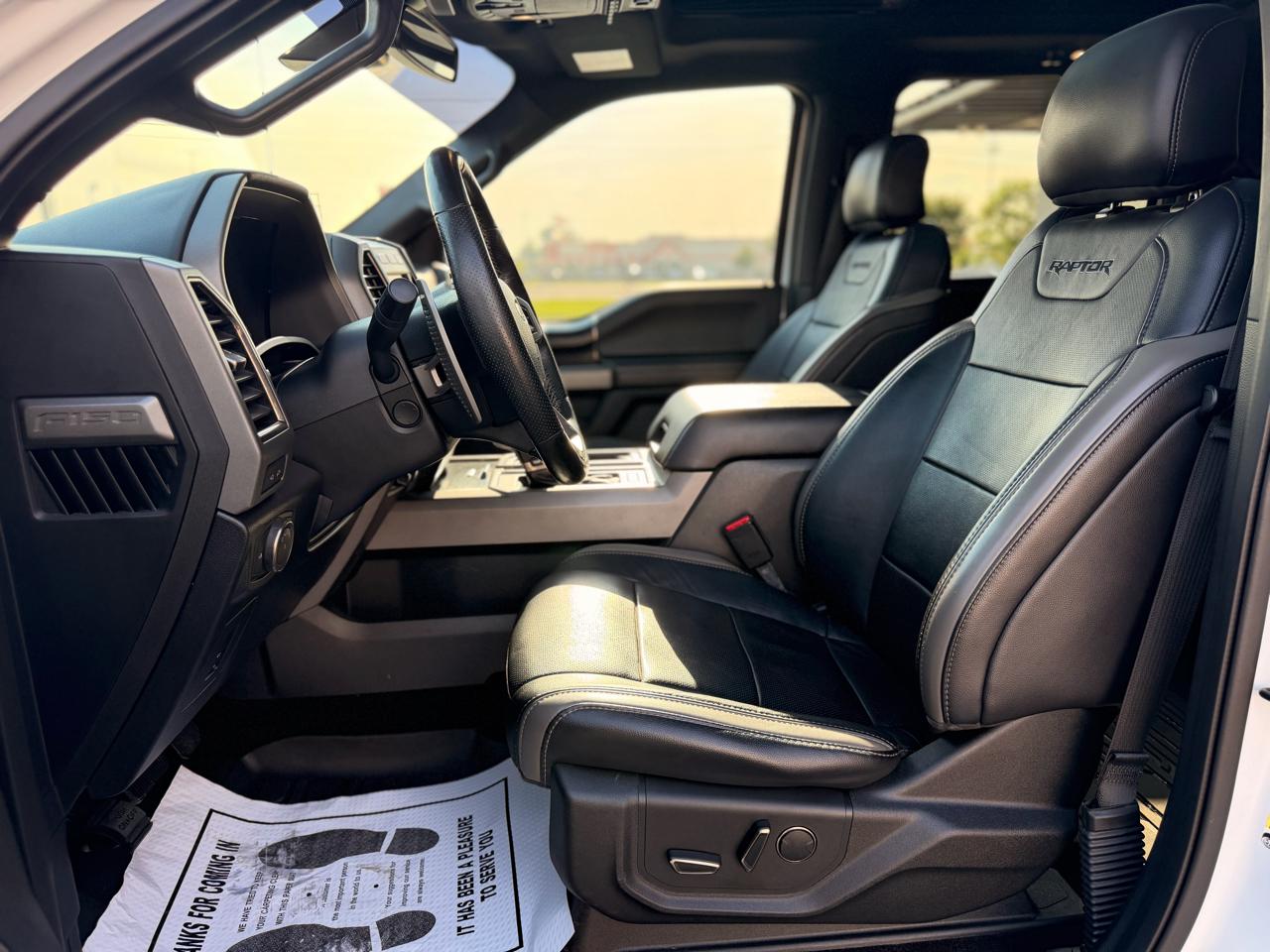 Ford F-150 Raptor SuperCrew 4WD 2017
