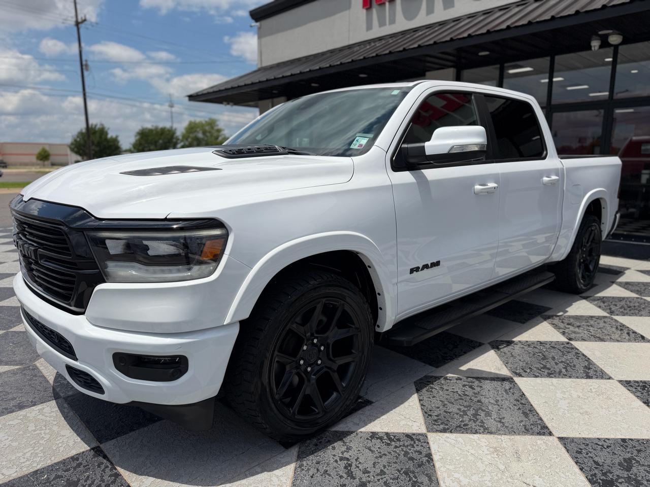 RAM 1500 Laramie Crew Cab SWB 2WD 2020