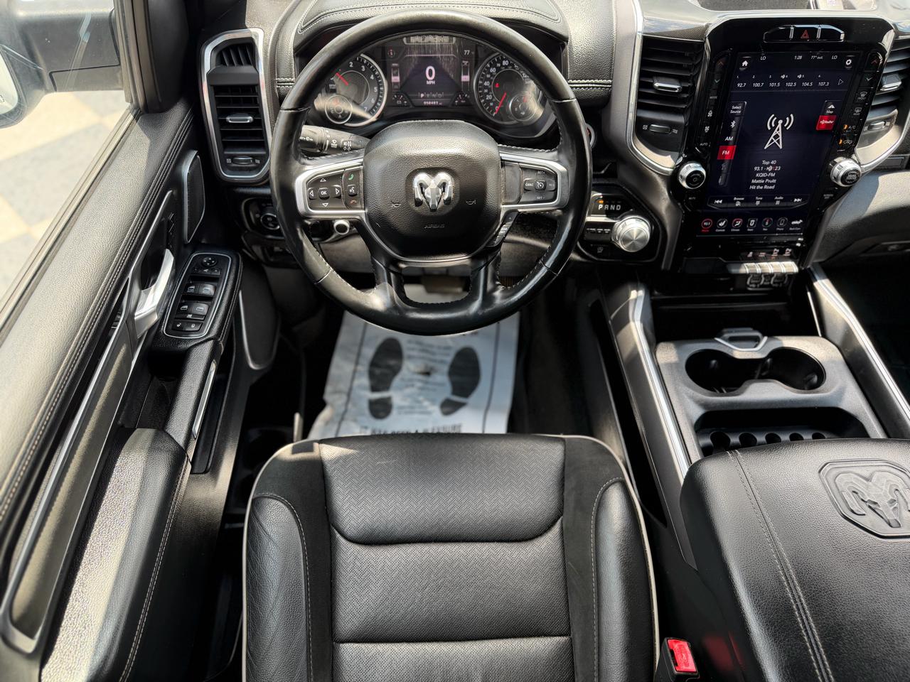 RAM 1500 Laramie Crew Cab SWB 2WD 2020