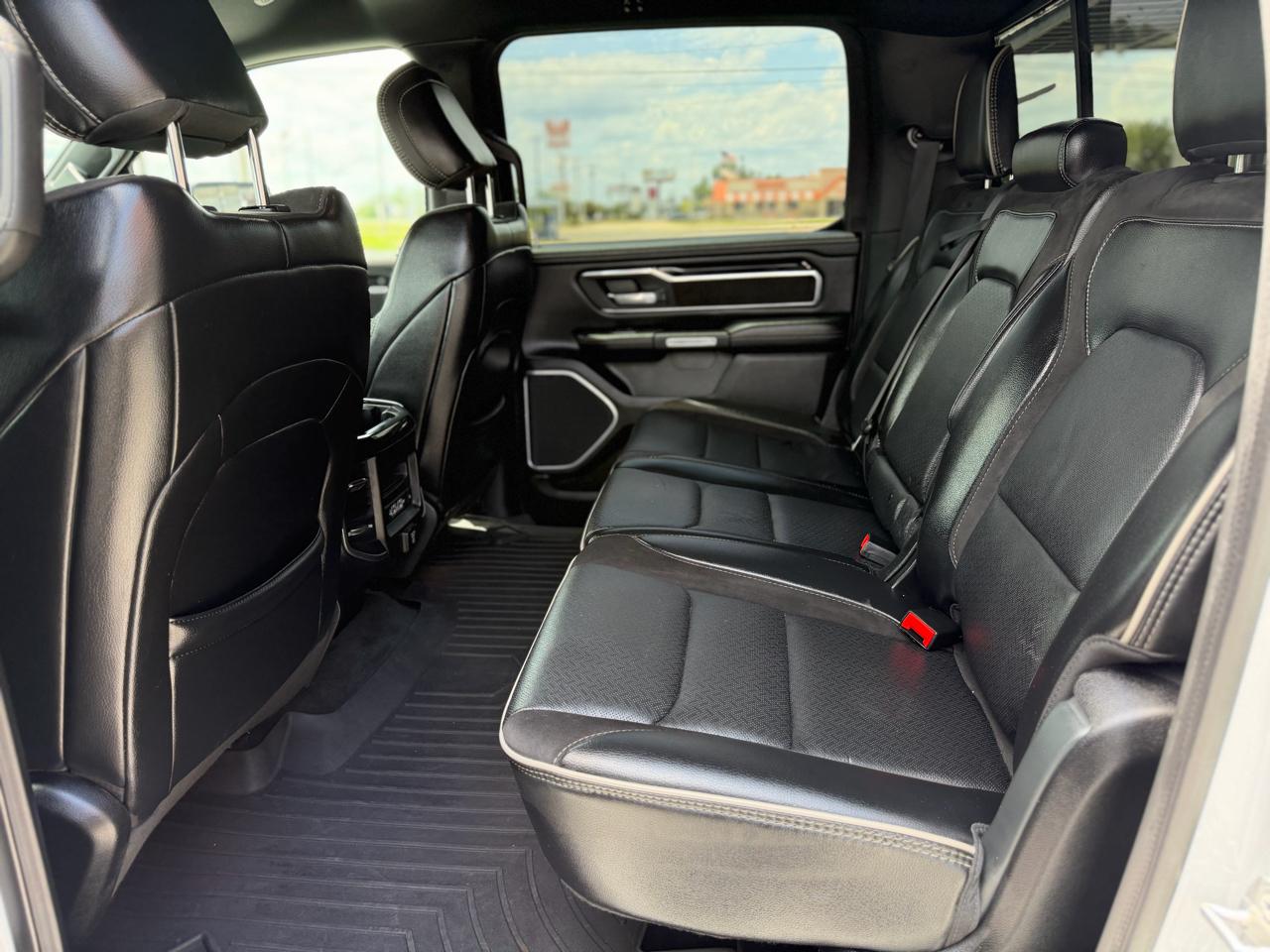 RAM 1500 Laramie Crew Cab SWB 2WD 2020