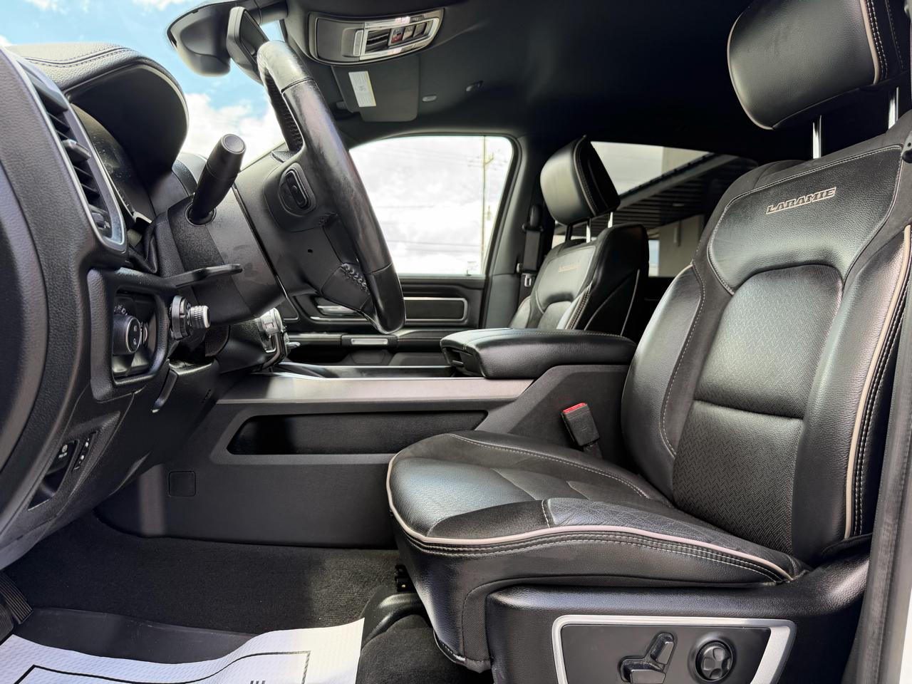 RAM 1500 Laramie Crew Cab SWB 2WD 2020