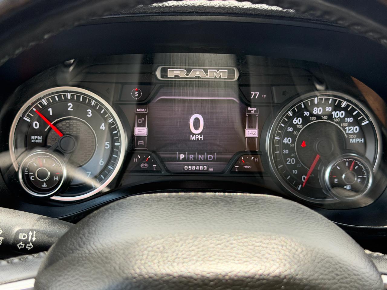 RAM 1500 Laramie Crew Cab SWB 2WD 2020