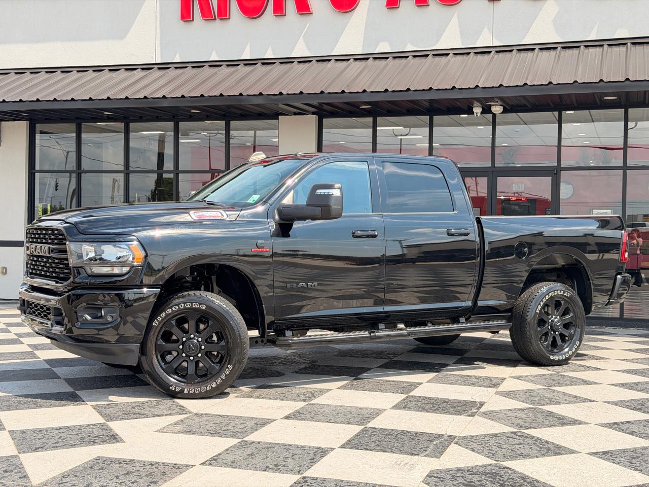 RAM 2500 Tradesman Crew Cab SWB 4WD 2024