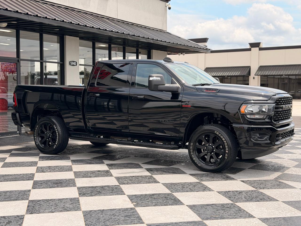 RAM 2500 Tradesman Crew Cab SWB 4WD 2024