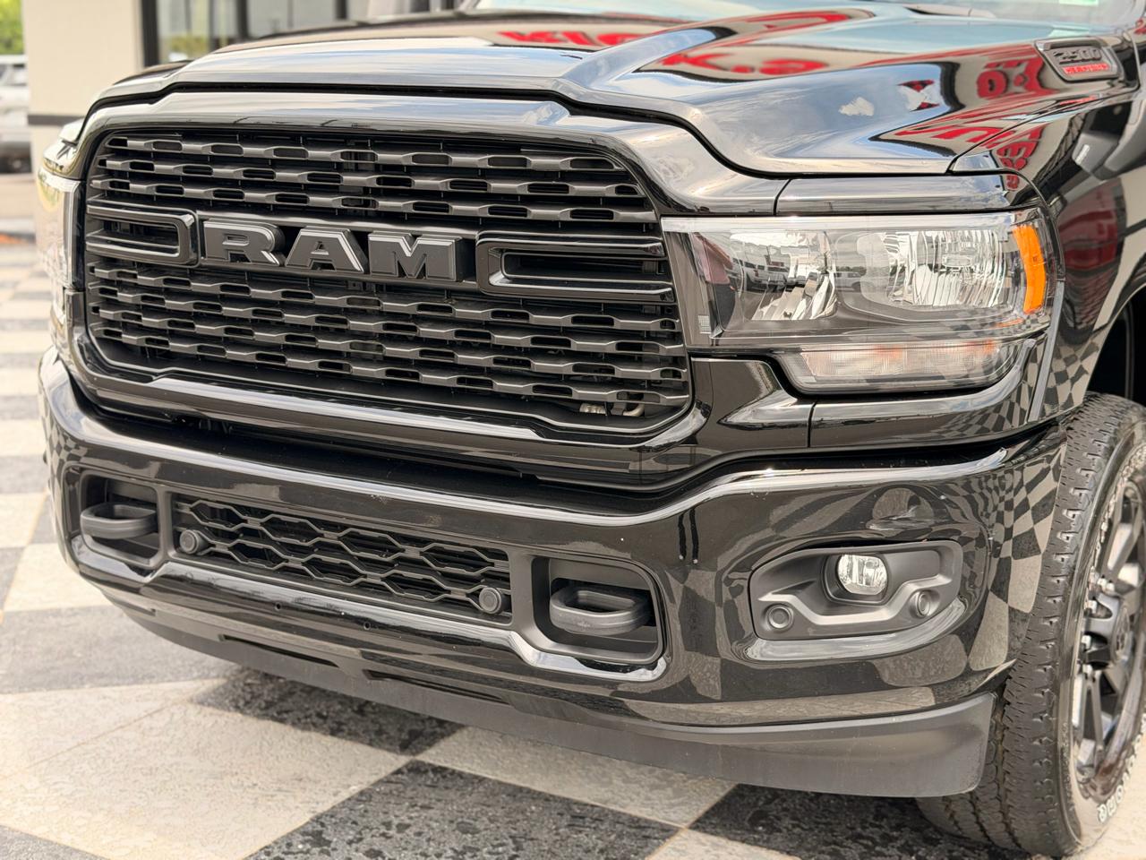 RAM 2500 Tradesman Crew Cab SWB 4WD 2024