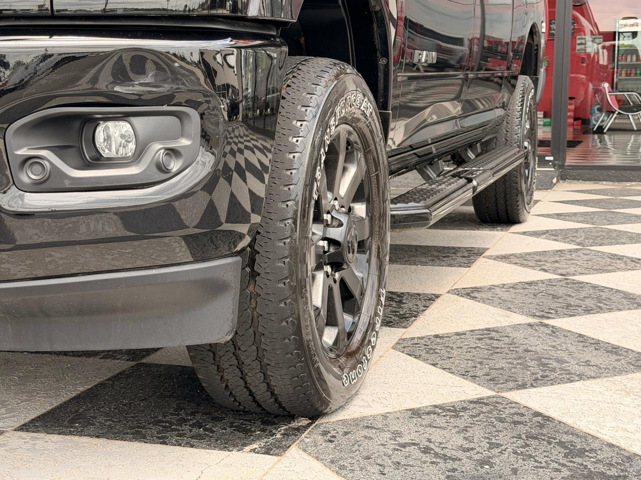 RAM 2500 Tradesman Crew Cab SWB 4WD 2024