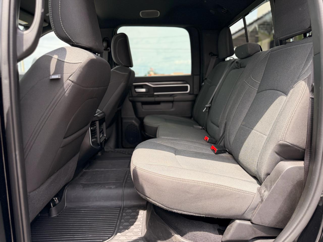 RAM 2500 Tradesman Crew Cab SWB 4WD 2024