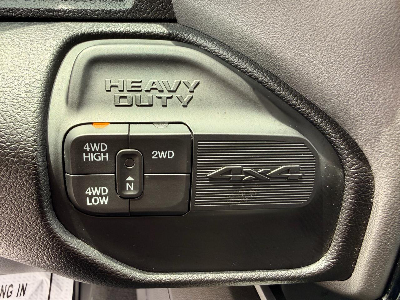 RAM 2500 Tradesman Crew Cab SWB 4WD 2024