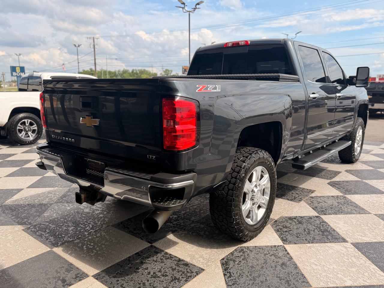 Chevrolet Silverado 2500HD LTZ Crew Cab 4WD 2017