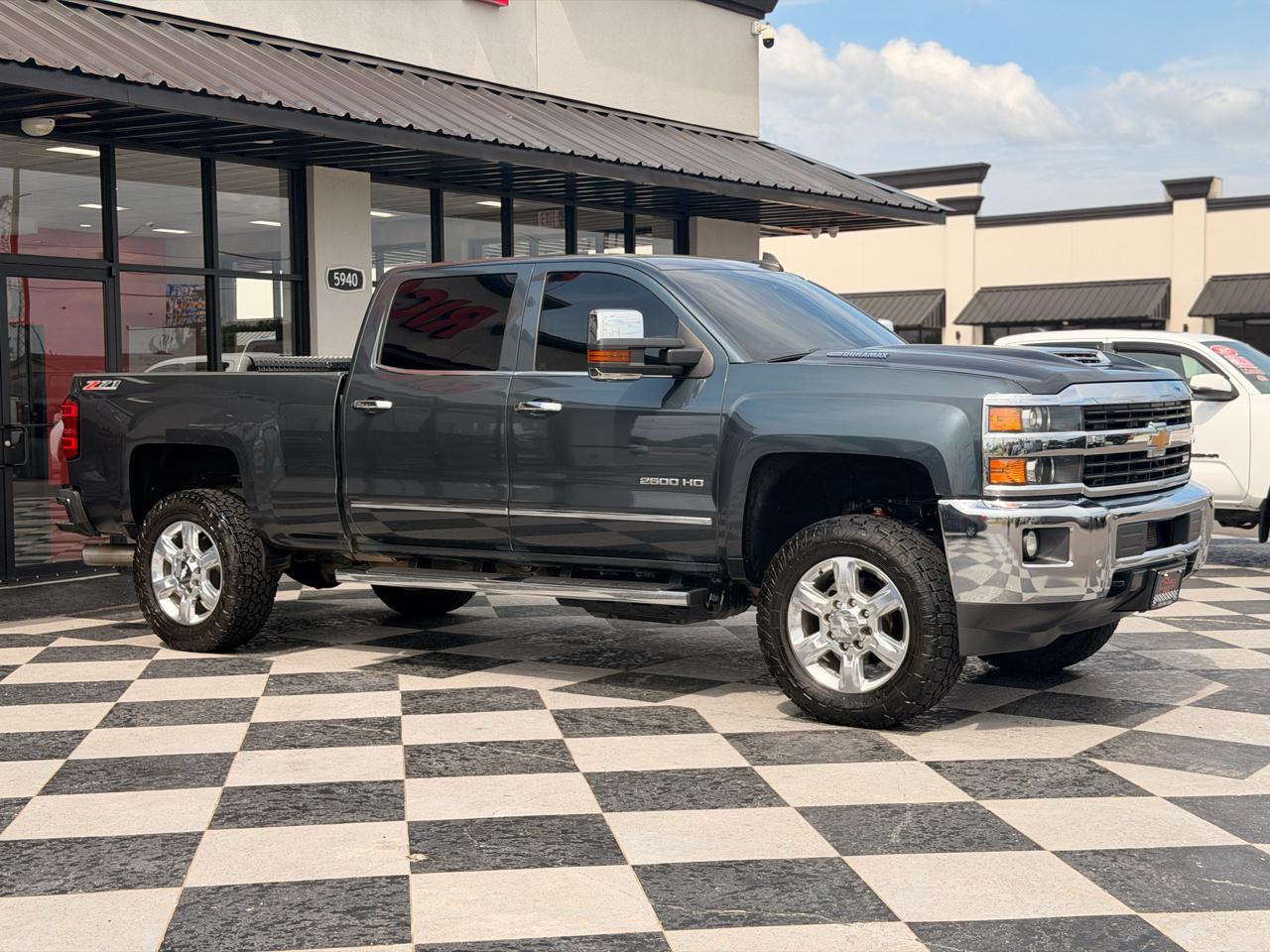 Chevrolet Silverado 2500HD LTZ Crew Cab 4WD 2017