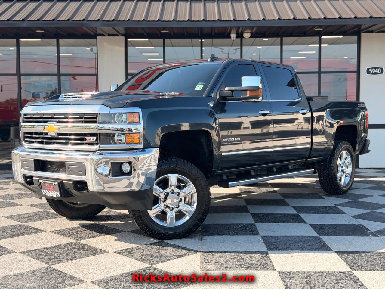 Chevrolet Silverado 2500HD LTZ Crew Cab 4WD 2017