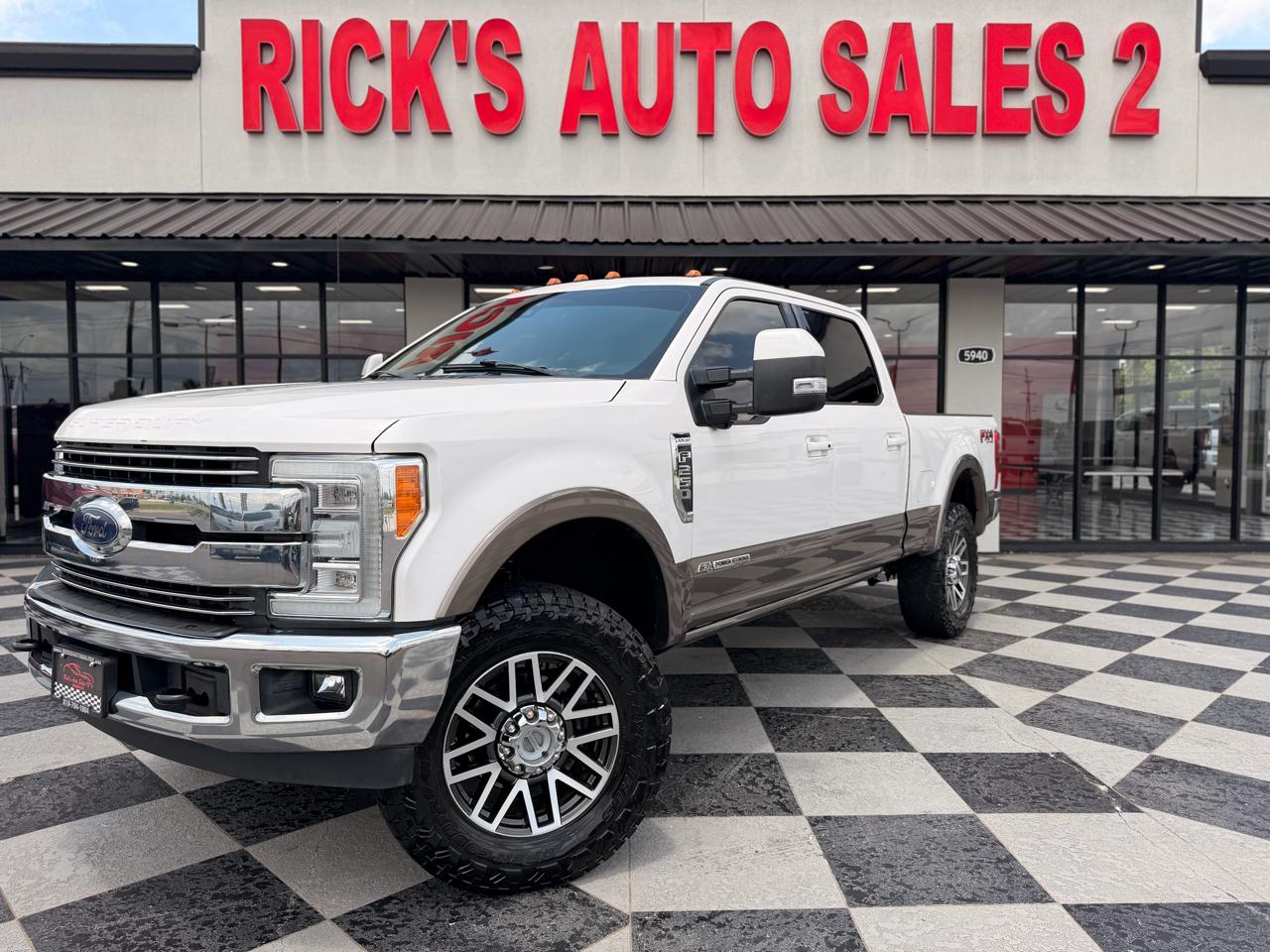 Ford F-250 SD Lariat Crew Cab 4WD 2018
