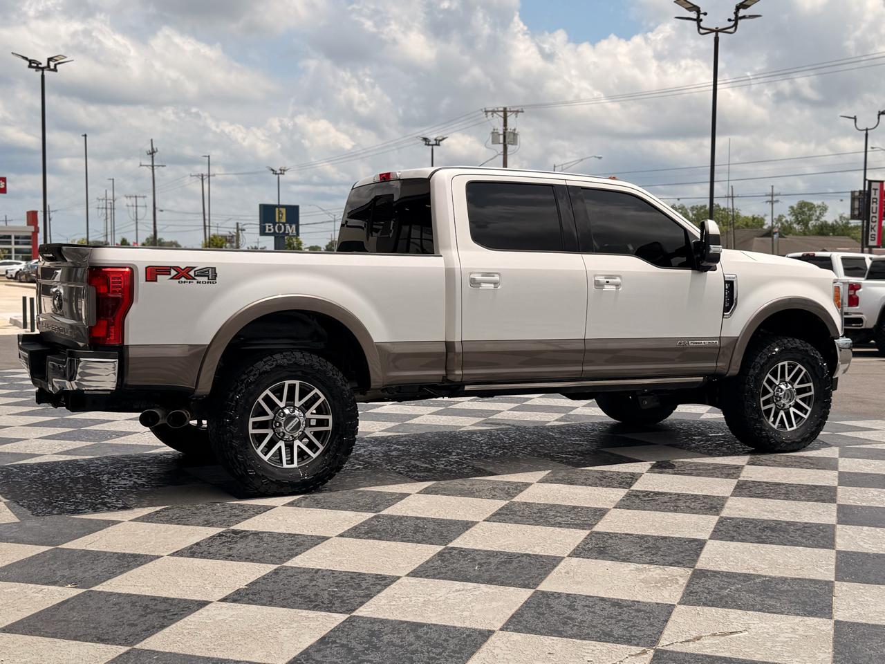 Ford F-250 SD Lariat Crew Cab 4WD 2018