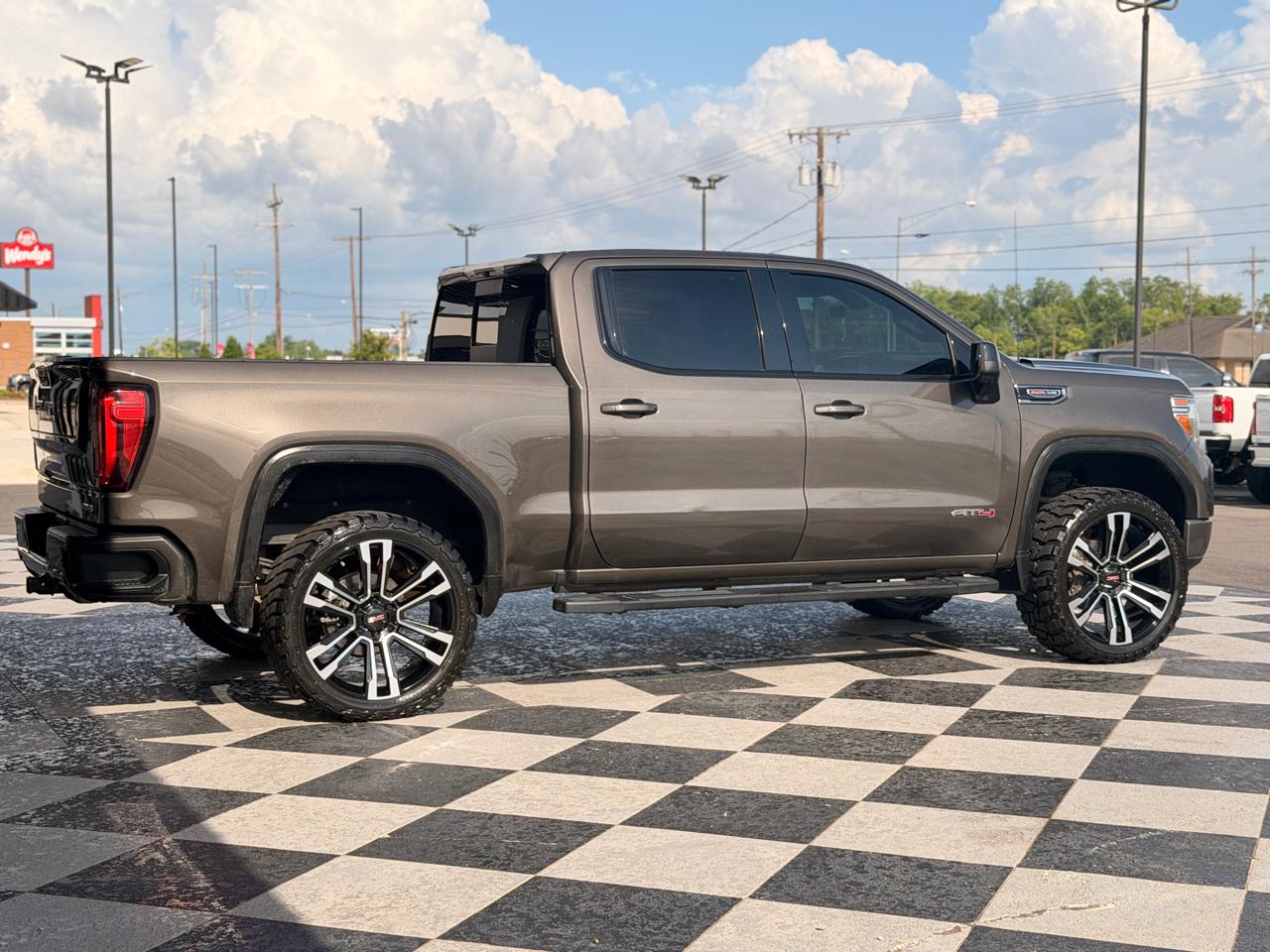 GMC Sierra 1500 AT4 Crew Cab Long Box 4WD 2019