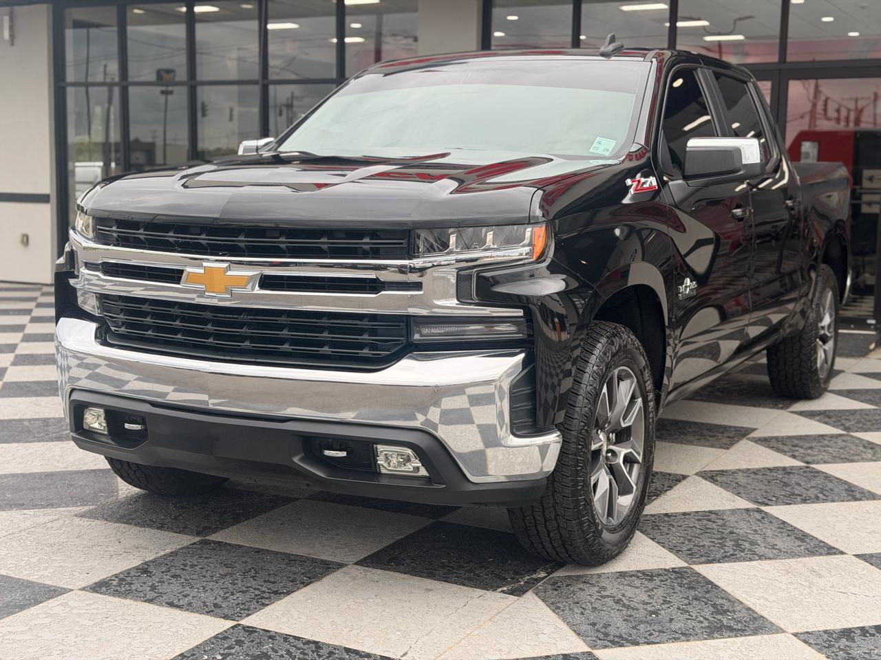 Chevrolet Silverado 1500 4WD Crew Cab 143.5" LT 2021