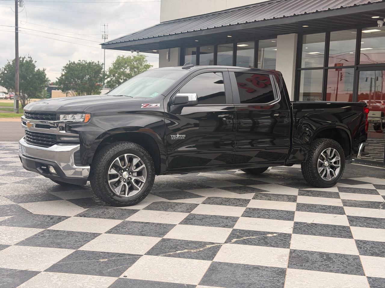 Chevrolet Silverado 1500 4WD Crew Cab 143.5" LT 2021