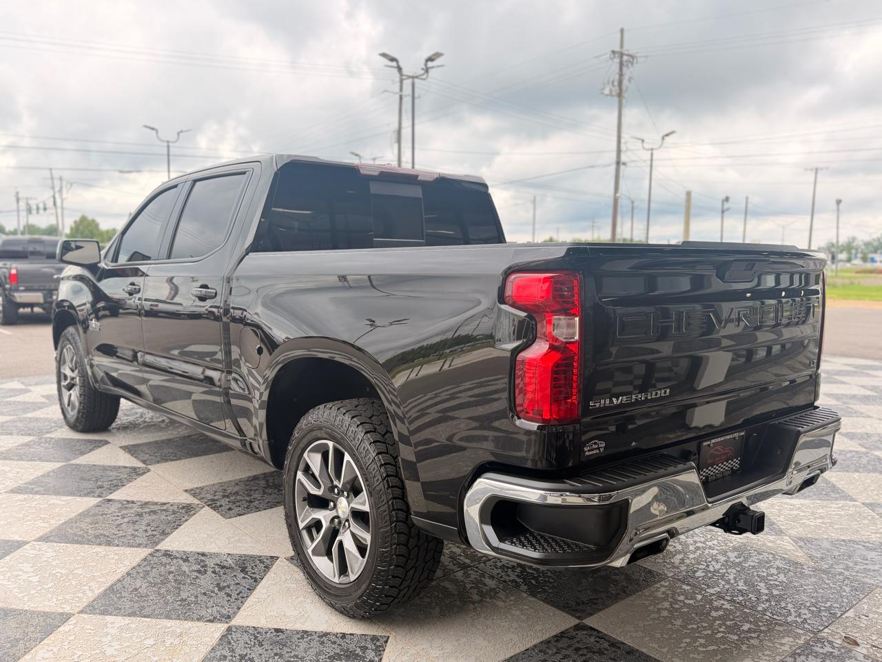 Chevrolet Silverado 1500 4WD Crew Cab 143.5" LT 2021