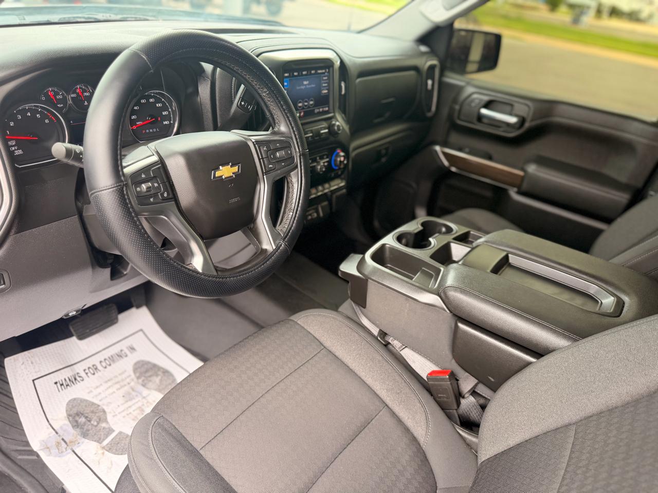 Chevrolet Silverado 1500 4WD Crew Cab 143.5" LT 2021