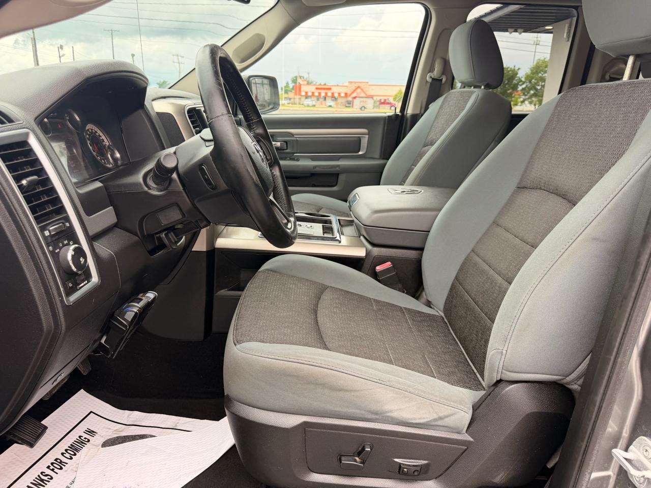 RAM 1500 Big Horn 2WD Quad Cab 2013