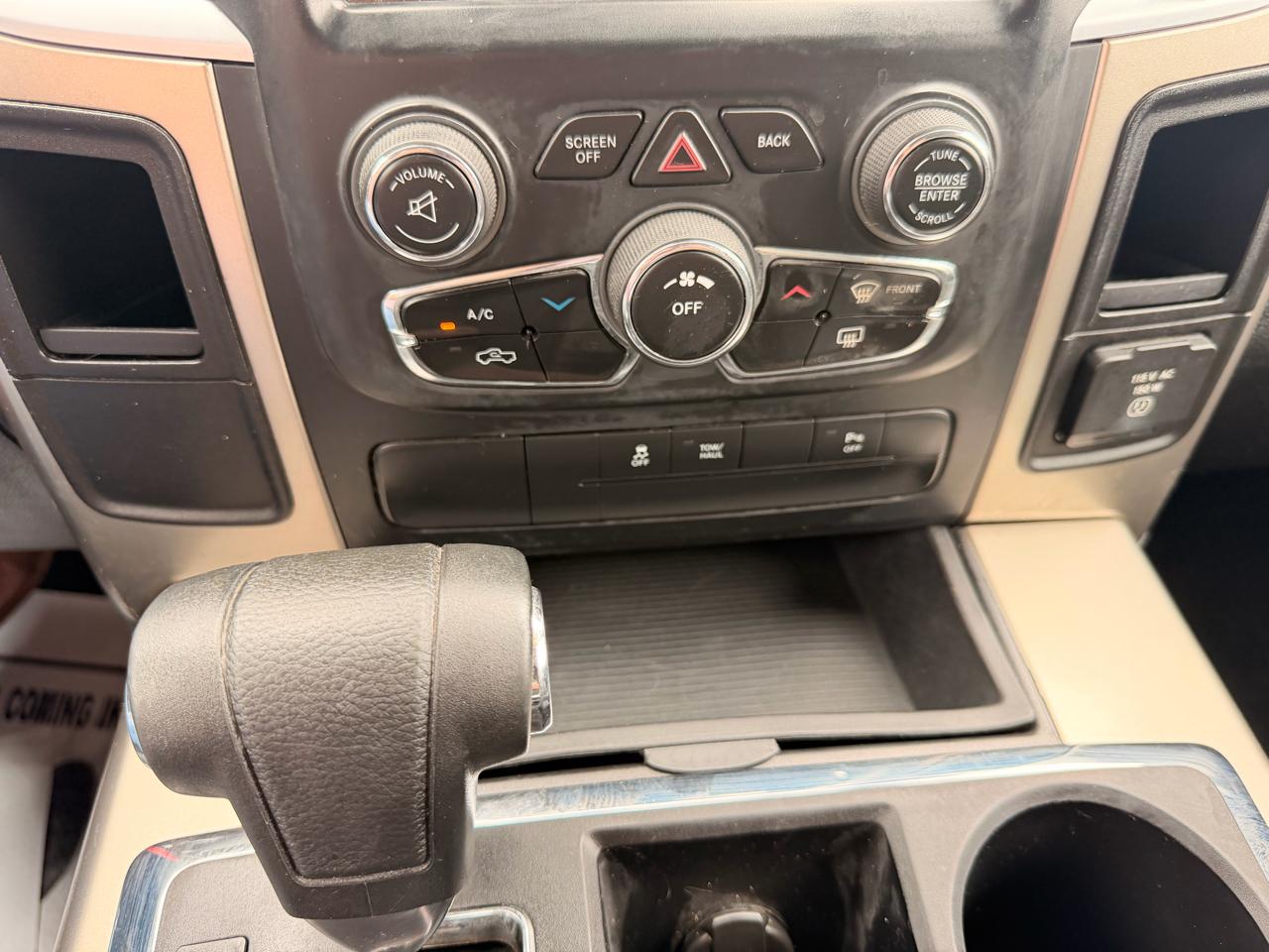 RAM 1500 Big Horn 2WD Quad Cab 2013
