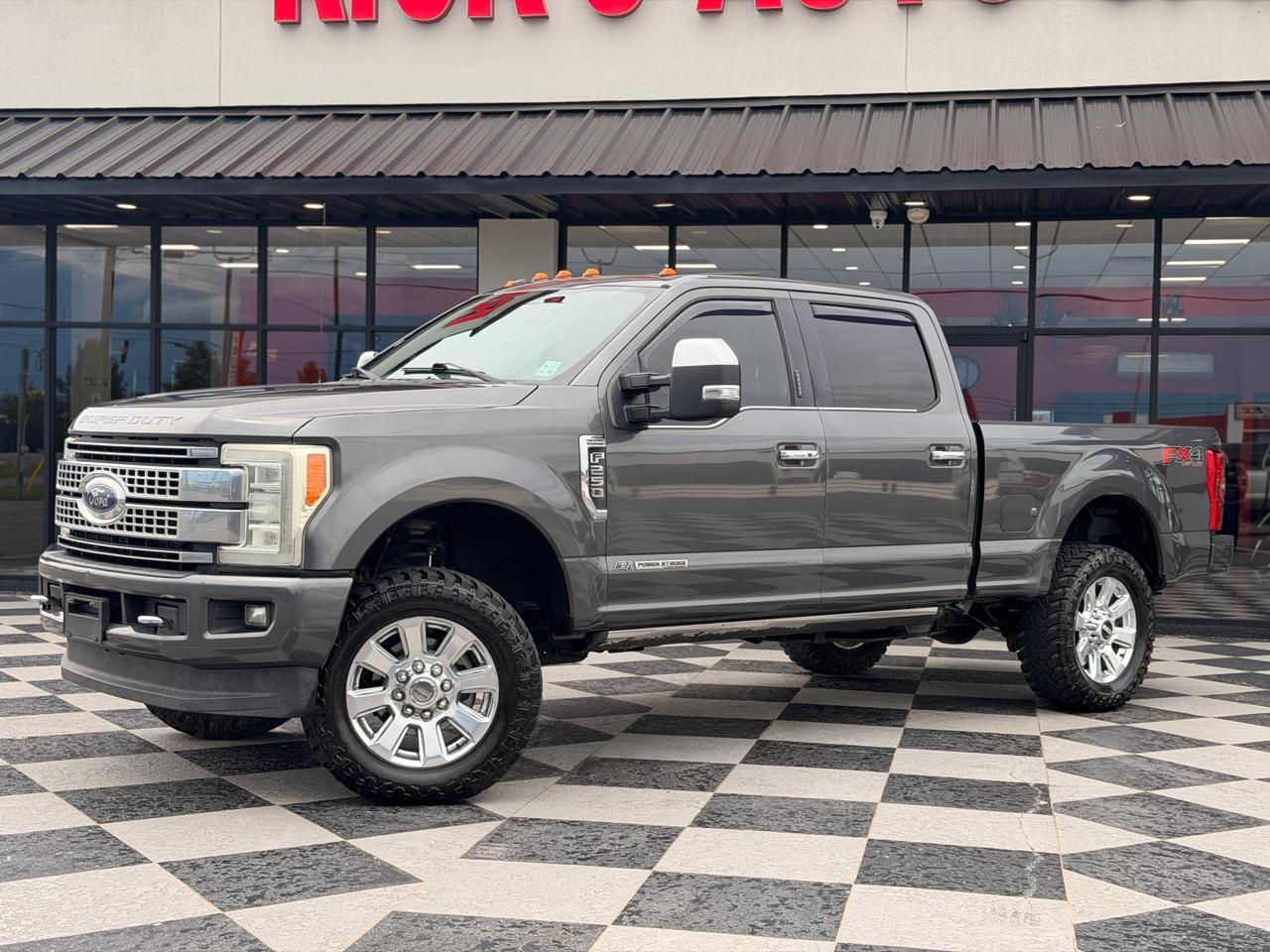 Ford F-250 SD Platinum Crew Cab 4WD 2017
