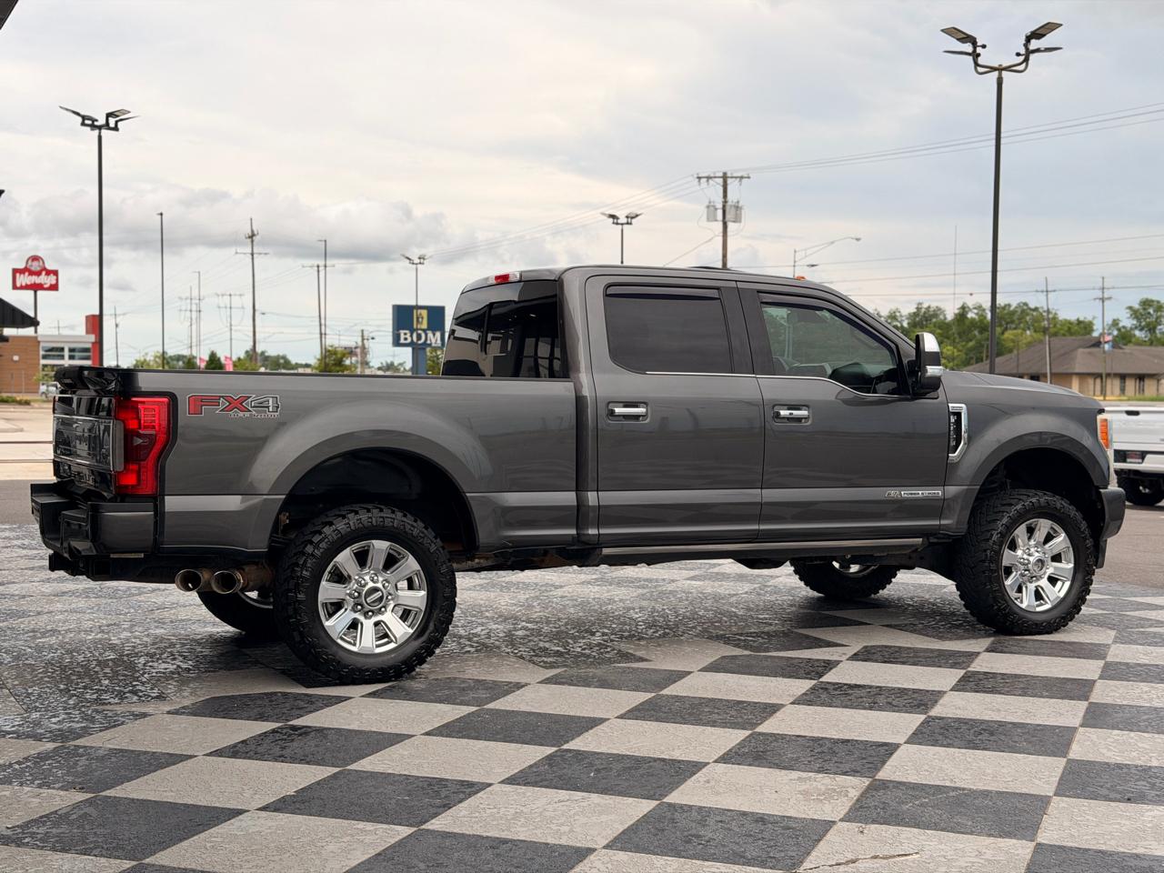 Ford F-250 SD Platinum Crew Cab 4WD 2017