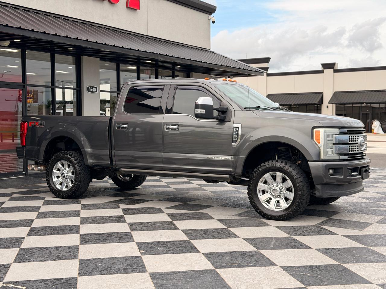 Ford F-250 SD Platinum Crew Cab 4WD 2017