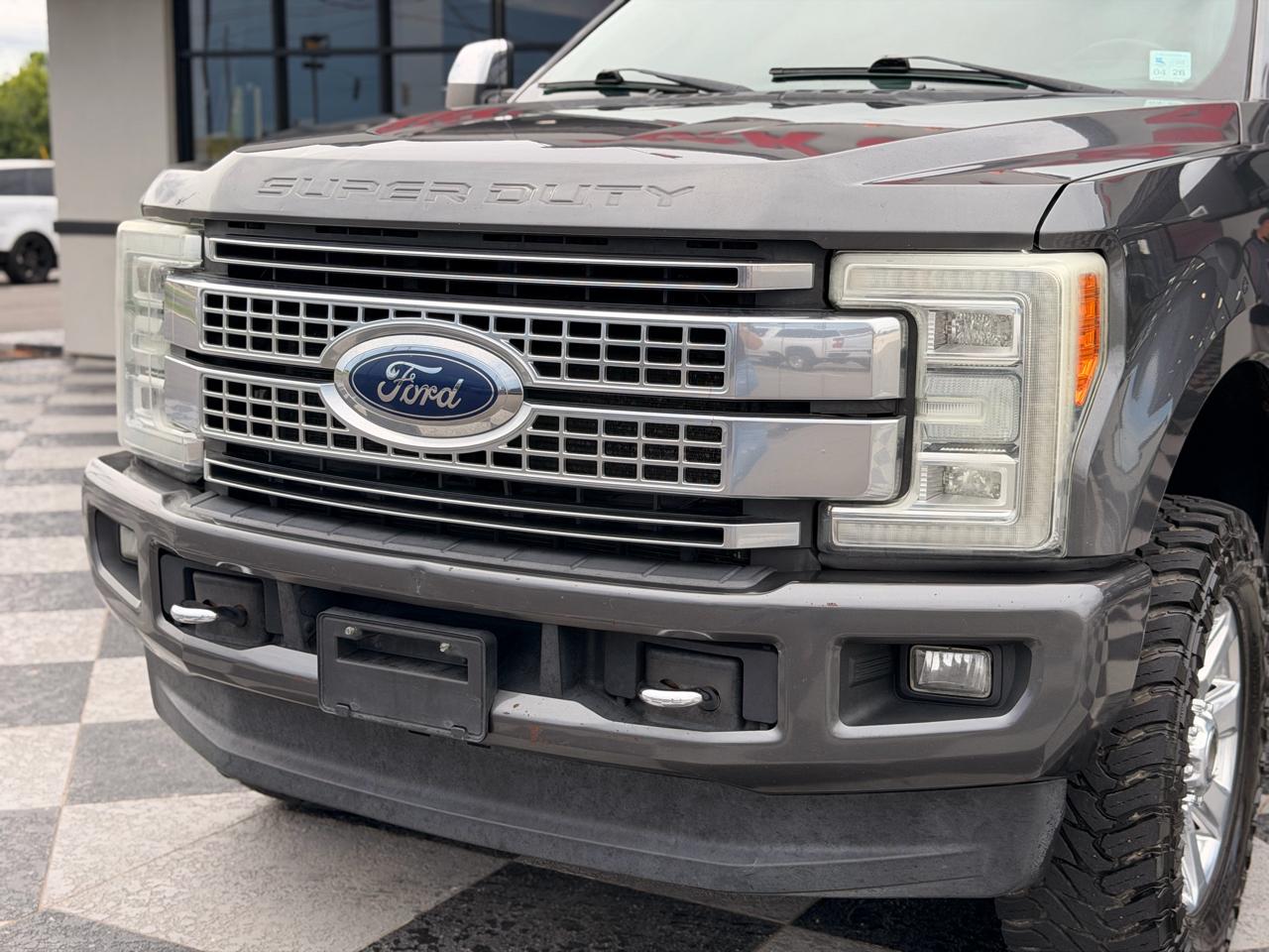 Ford F-250 SD Platinum Crew Cab 4WD 2017