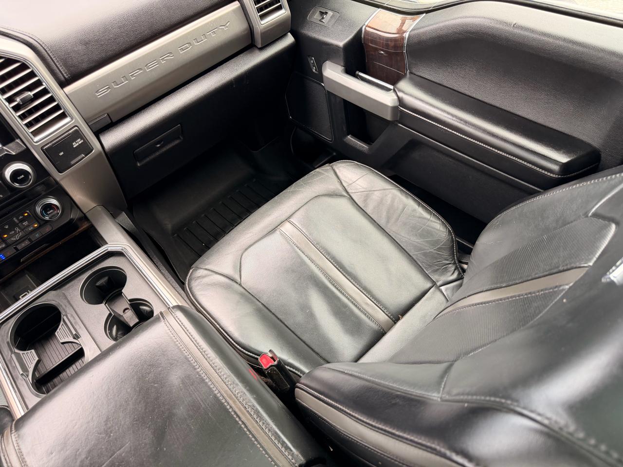 Ford F-250 SD Platinum Crew Cab 4WD 2017