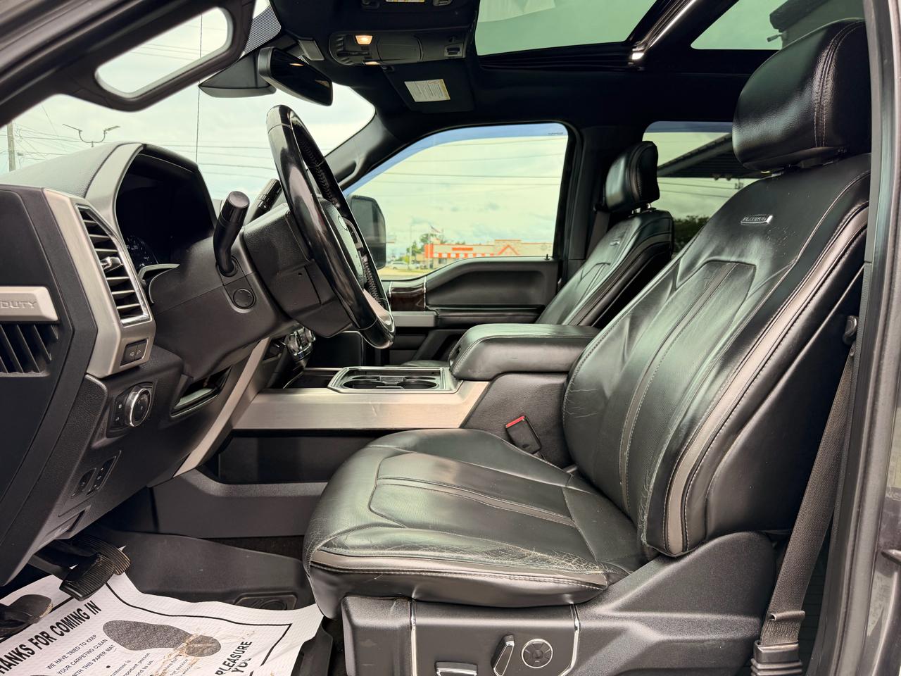 Ford F-250 SD Platinum Crew Cab 4WD 2017