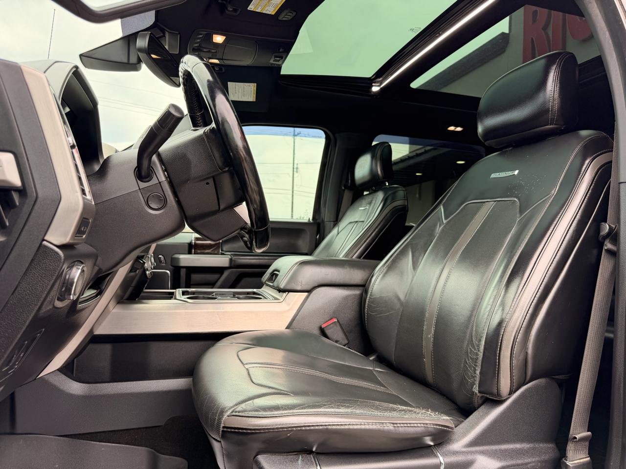 Ford F-250 SD Platinum Crew Cab 4WD 2017