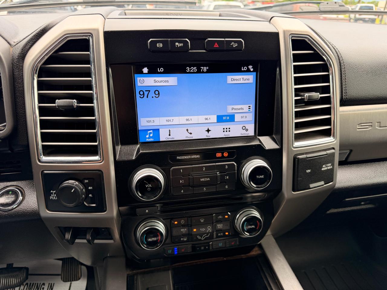 Ford F-250 SD Platinum Crew Cab 4WD 2017