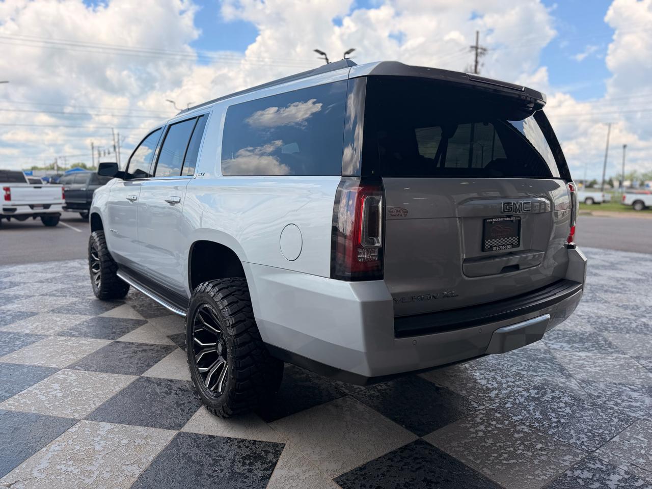GMC Yukon XL SLT 4WD 2019