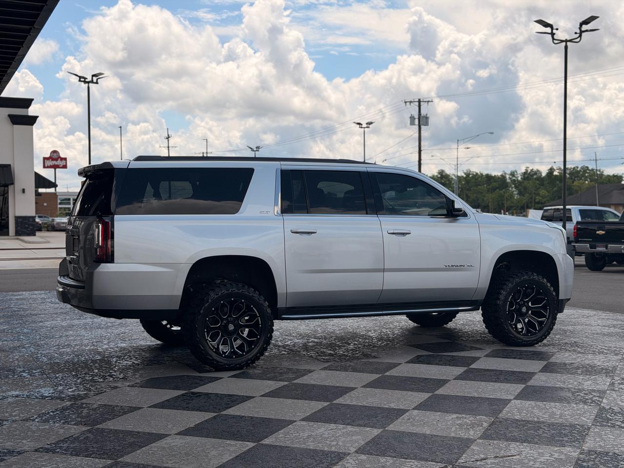 GMC Yukon XL SLT 4WD 2019