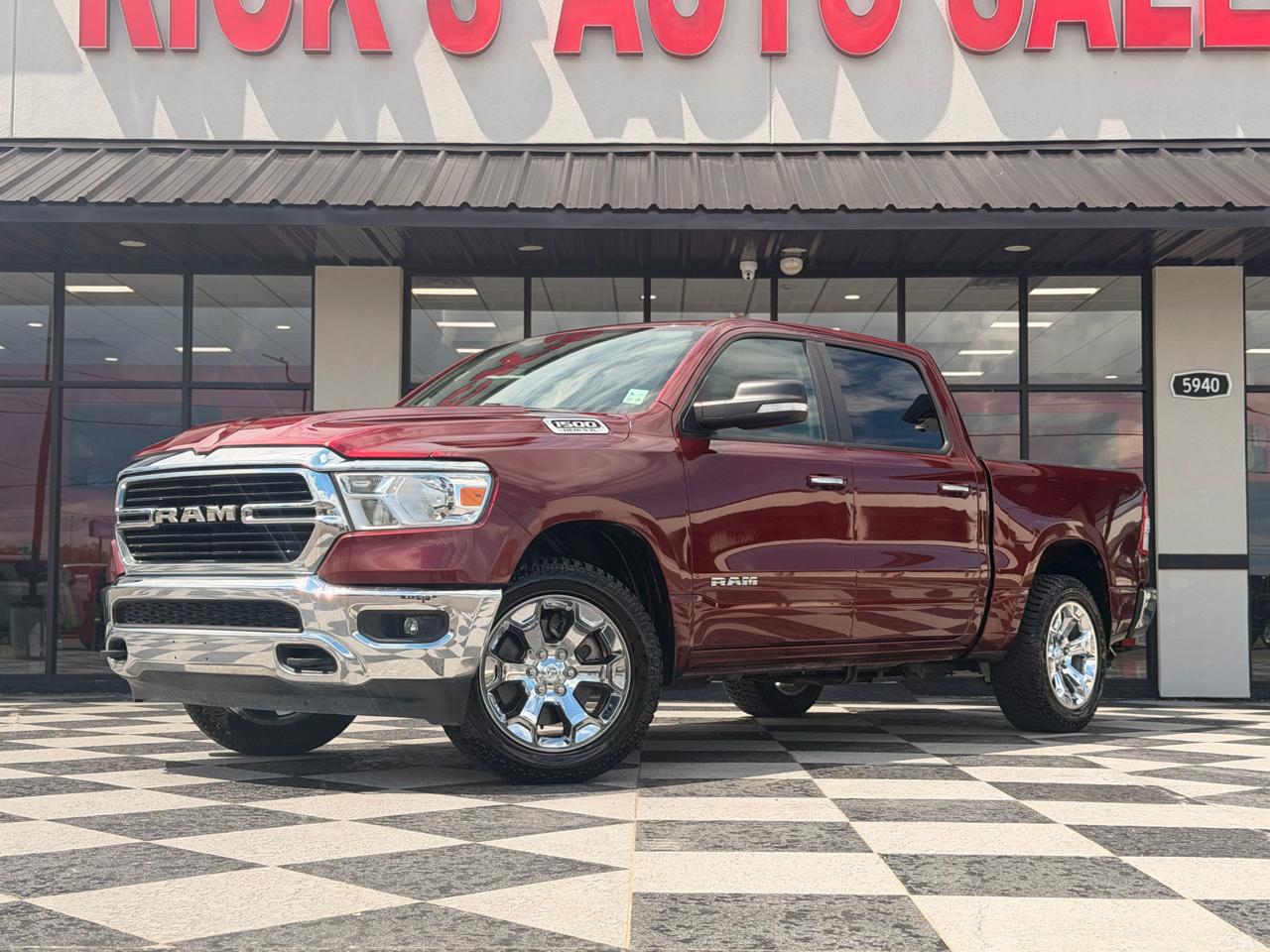 RAM 1500 Big Horn Crew Cab SWB 4WD 2020