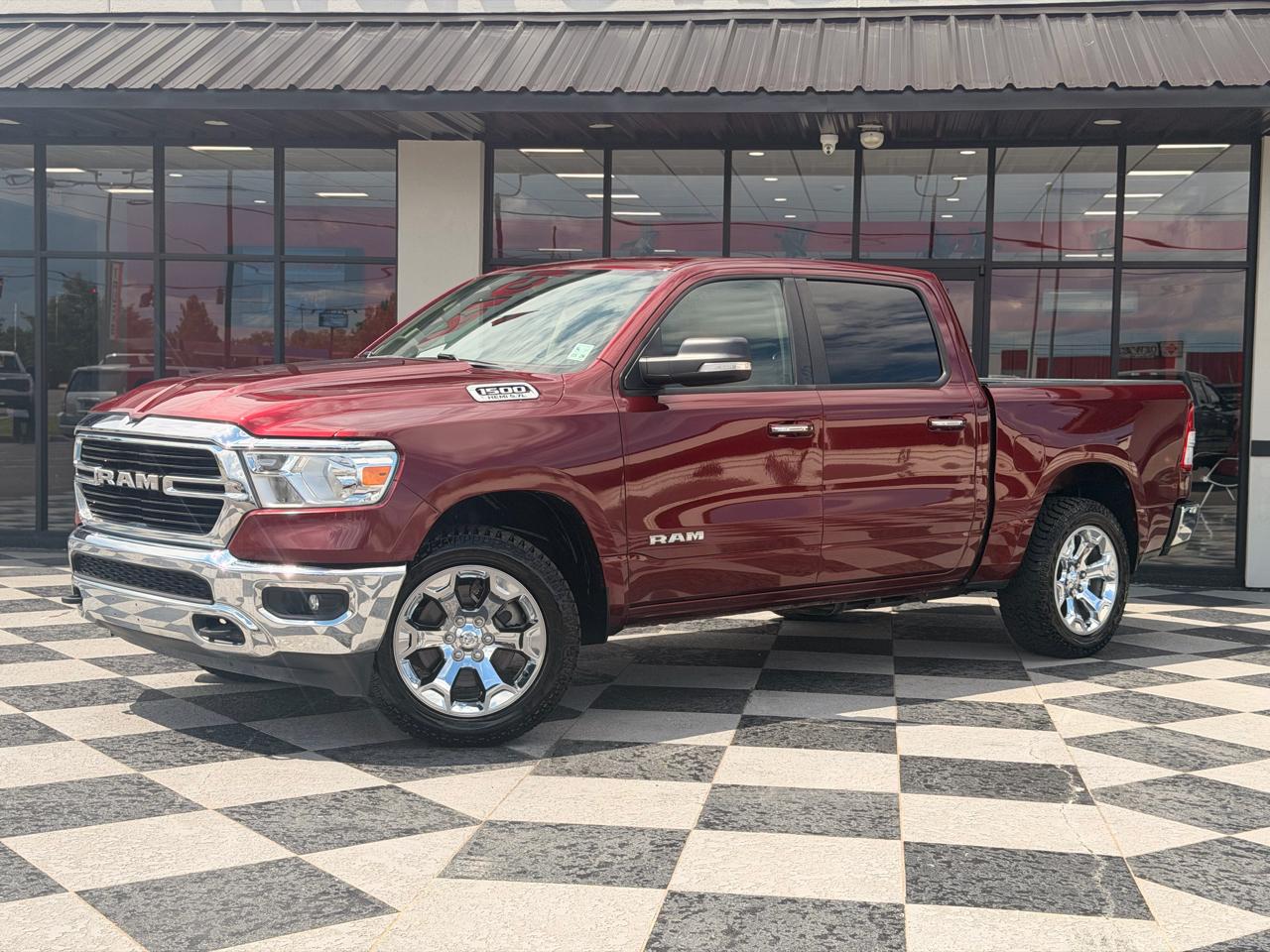 RAM 1500 Big Horn Crew Cab SWB 4WD 2020