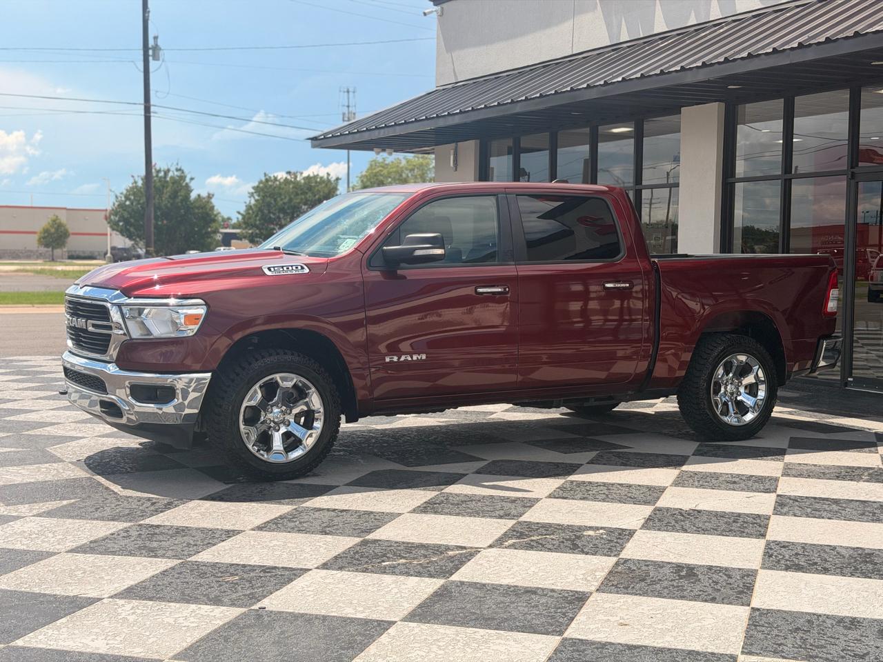 RAM 1500 Big Horn Crew Cab SWB 4WD 2020