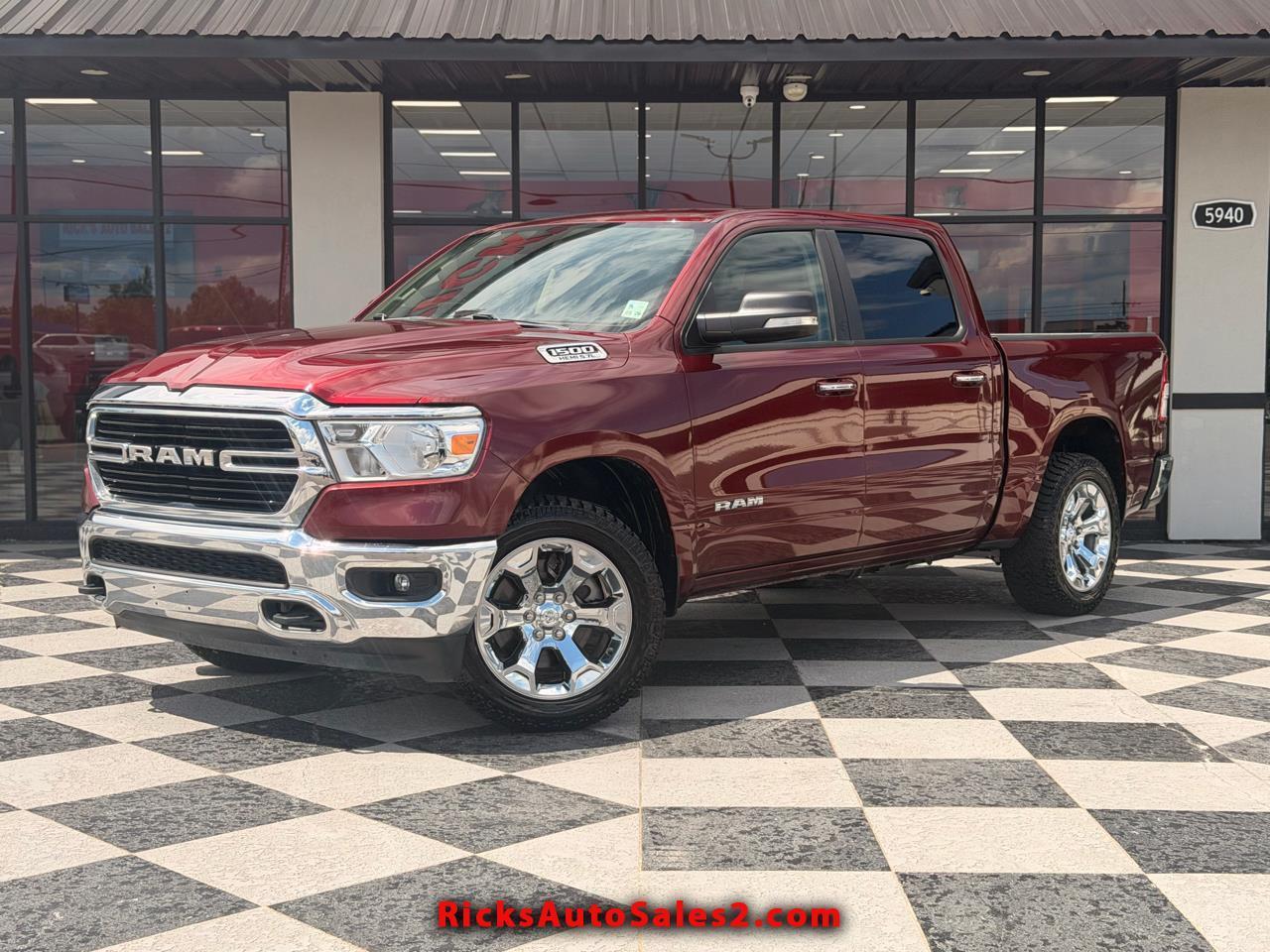 2020 RAM 1500 Big Horn Crew Cab SWB 4WD