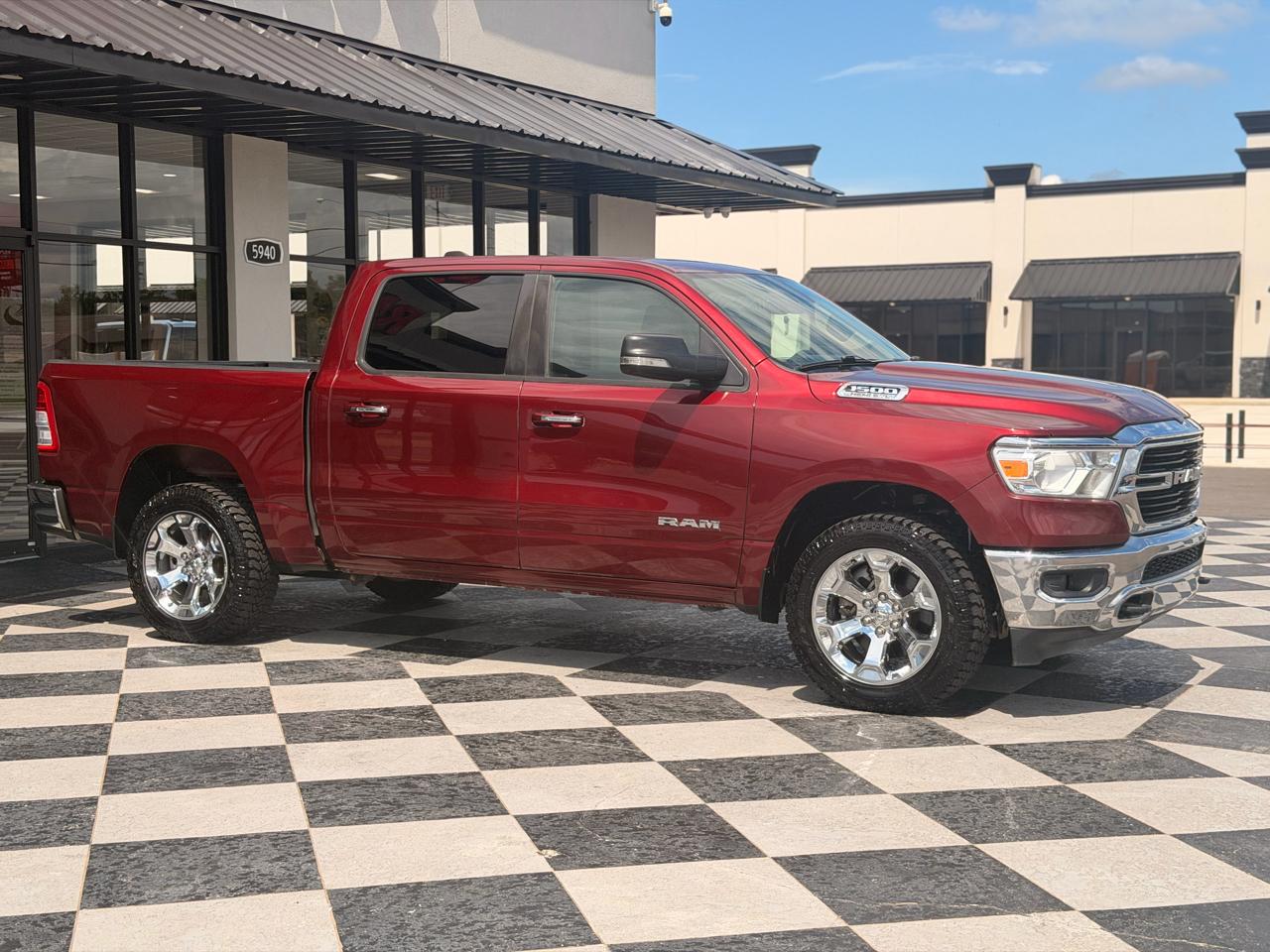RAM 1500 Big Horn Crew Cab SWB 4WD 2020