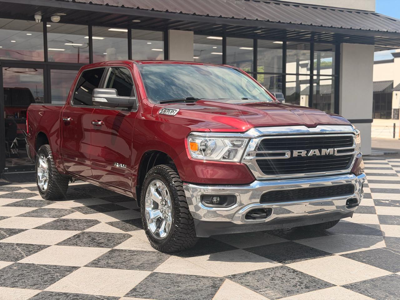 RAM 1500 Big Horn Crew Cab SWB 4WD 2020