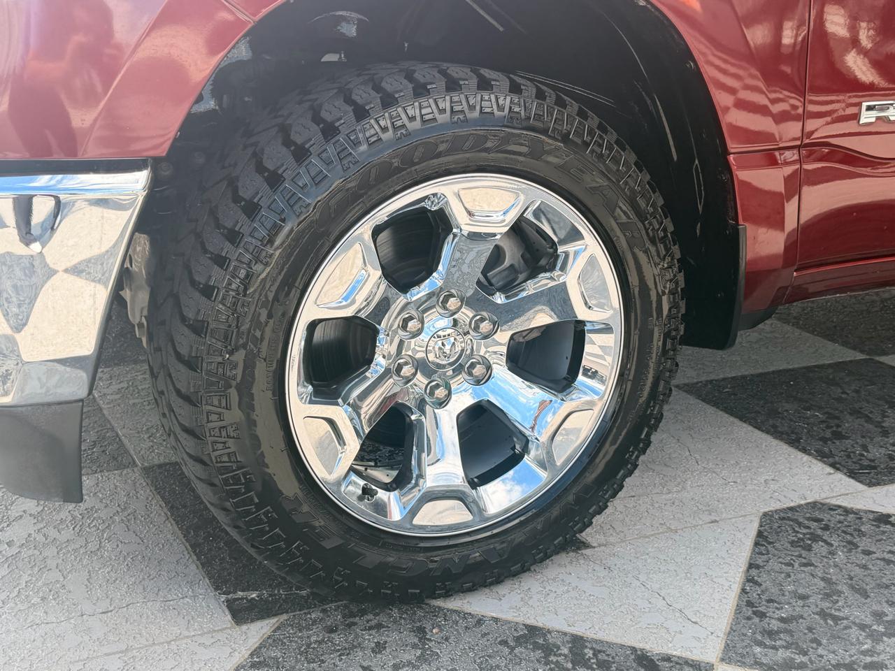 RAM 1500 Big Horn Crew Cab SWB 4WD 2020